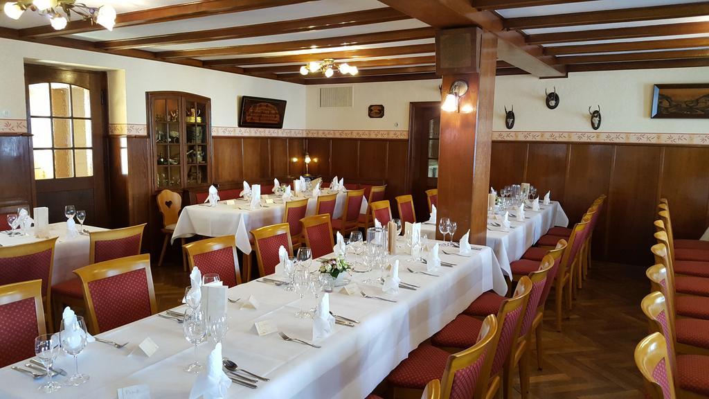 Gasthaus Zum Hirschen Ringsheim Exterior foto