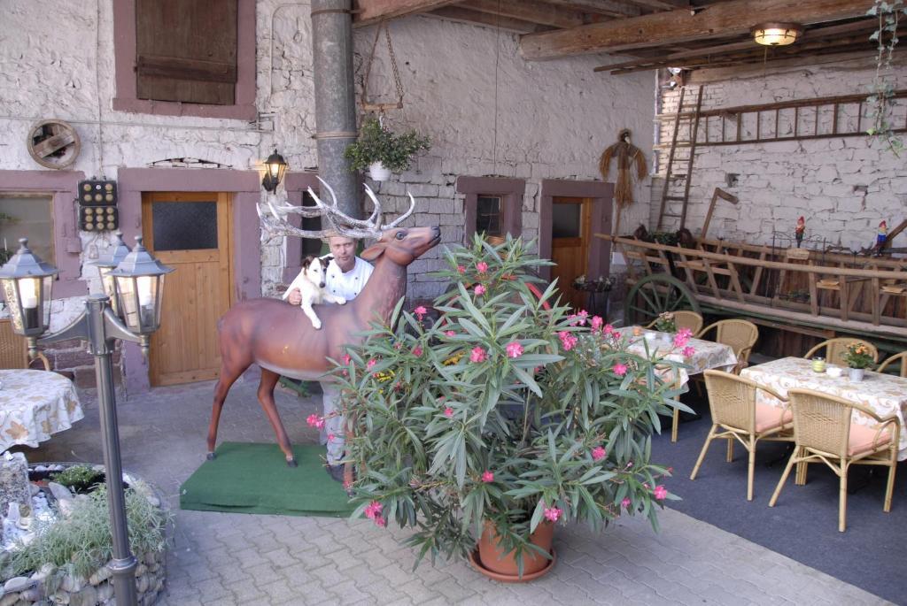 Gasthaus Zum Hirschen Ringsheim Exterior foto